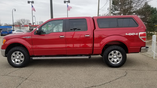 Ford Dealer «Bill Brown Ford - PreOwned Vehicle Department», reviews and photos, 35000 Plymouth Rd, Livonia, MI 48150, USA
