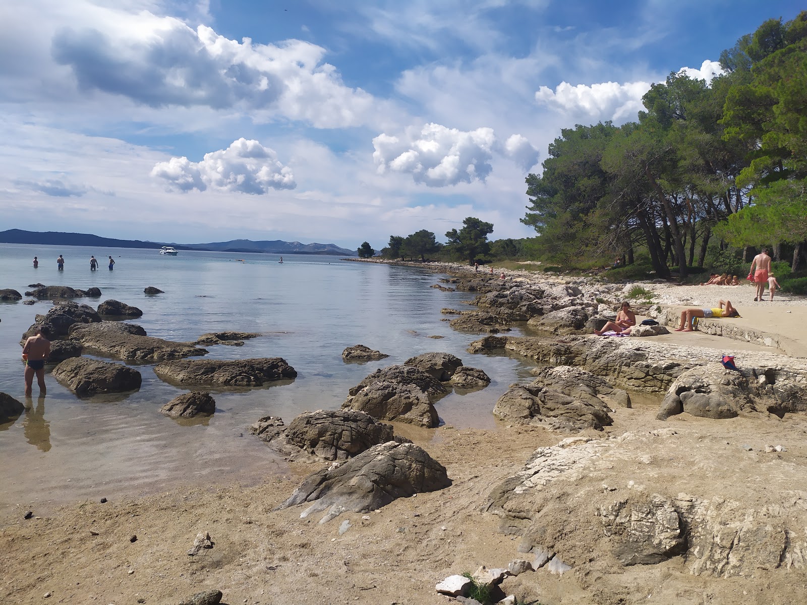 Plaza Juzna Luka'in fotoğrafı imkanlar alanı