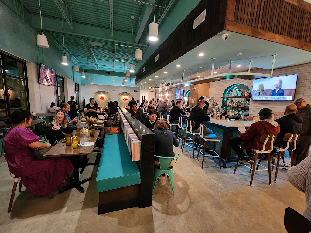 Lola's Beach Cantina 23518