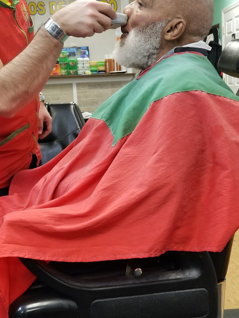 Fino's Barbershop 11550