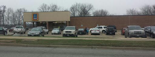 Supermarket «ALDI», reviews and photos, 90 S Western Ave, Carpentersville, IL 60110, USA