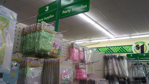 Dollar Store «Dollar Tree», reviews and photos, 7001 Cermak Rd, Berwyn, IL 60402, USA
