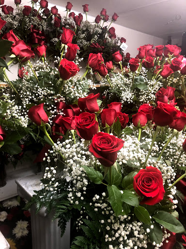 Florist «Rose Garden Florist - Modesto, CA», reviews and photos, 2100 Standiford Ave, Modesto, CA 95350, USA