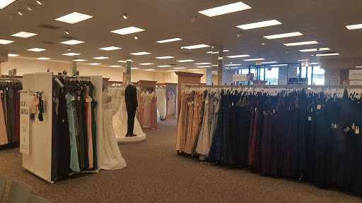 Stores to buy dresses San Diego