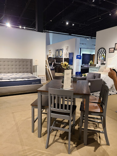 Furniture Store «City Furniture Pembroke Pines», reviews and photos, 11249 Pines Blvd, Pembroke Pines, FL 33026, USA
