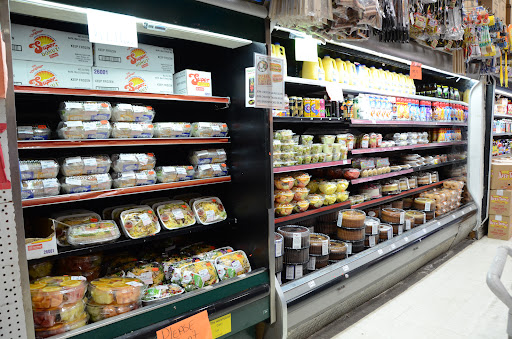 Grocery Store «THE WAREHOUSE FOOD MARKET», reviews and photos, 538 W 119th St, Chicago, IL 60628, USA