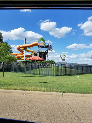 Water Park «Bahama Beach Waterpark», reviews and photos, 1895 Campfire Cir, Dallas, TX 75232, USA