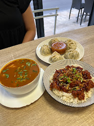 Photo n°45 de Roshangul - Cuisine Ouighour Artisanale à Dijon ()