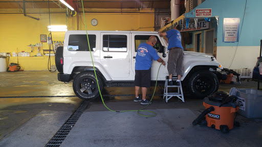 Car Wash «The Perfect Car Wash & Detailing», reviews and photos, 5850 N Northwest Hwy, Chicago, IL 60631, USA