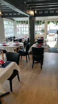 Atmosphère du Restaurant français Restaurant de la Tour à Le Bec-Hellouin - n°13