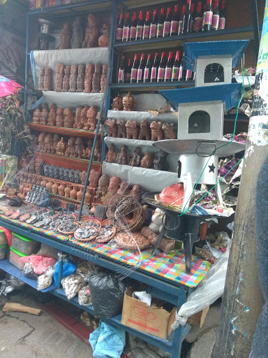 Trinket shops in La Paz