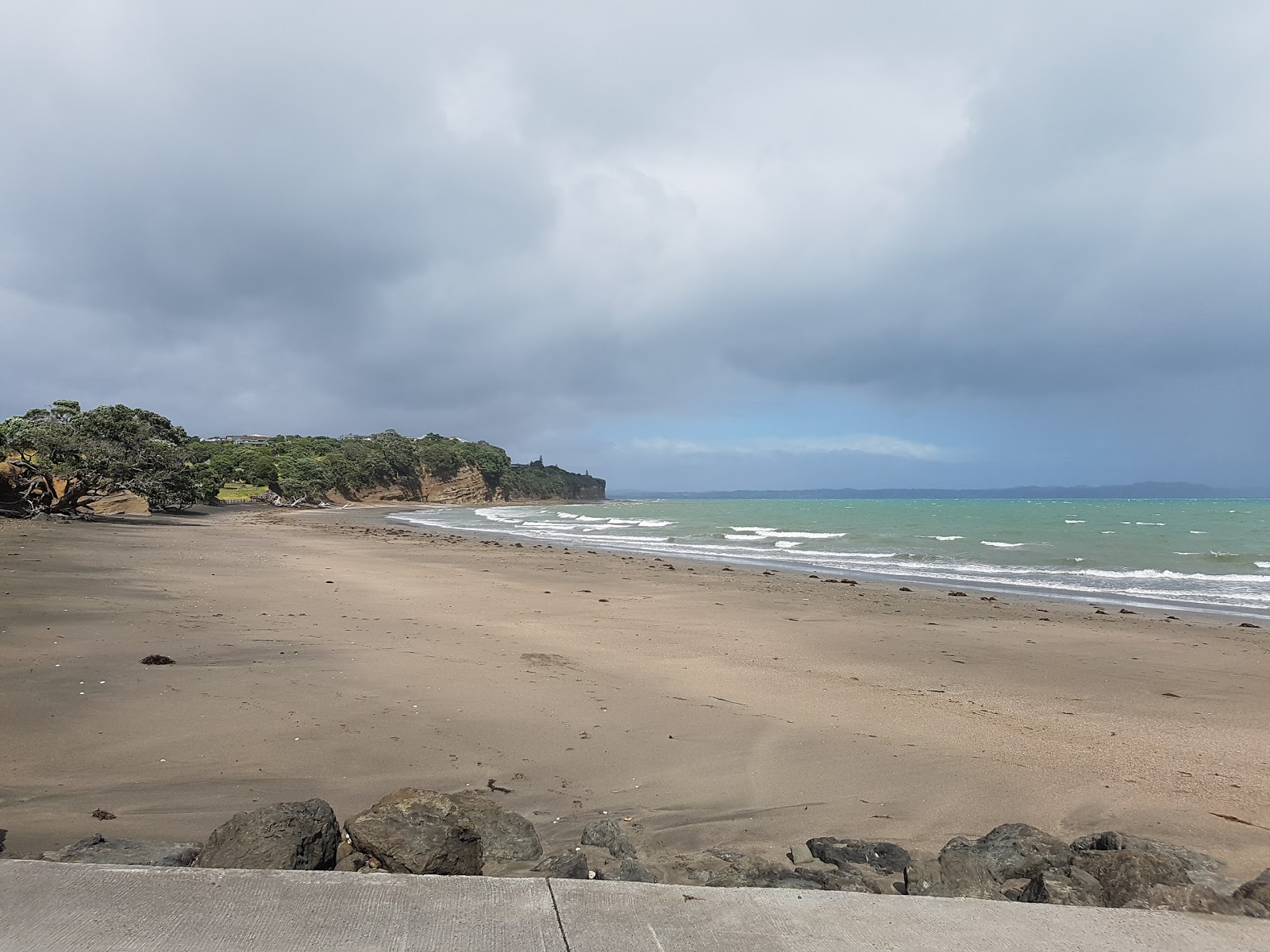 Foto af Army Bay Beach med høj niveau af renlighed