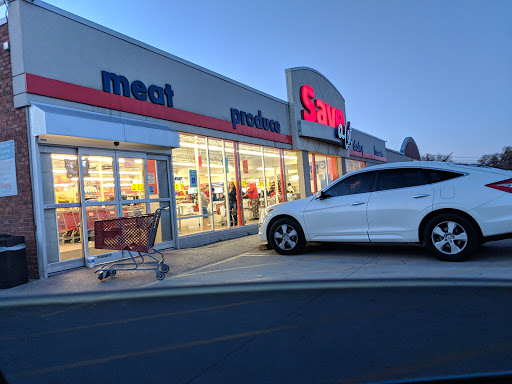 Grocery Store «Save-A-Lot», reviews and photos, 4148 Taylor Blvd, Louisville, KY 40215, USA