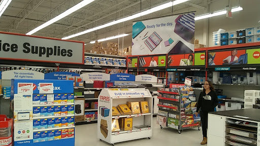 Office Supply Store «Staples», reviews and photos, 910 Wolcott St #13, Waterbury, CT 06705, USA