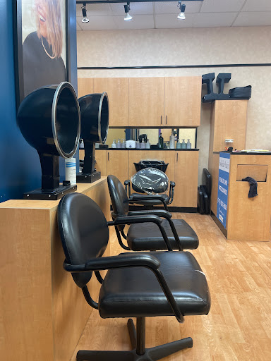 Hair Salon «Holiday Hair», reviews and photos, 1155 Carlisle St #2, Hanover, PA 17331, USA