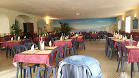 Atmosphère du Restaurant de type buffet Au P'tit Midi à Rives-d'Autise - n°9