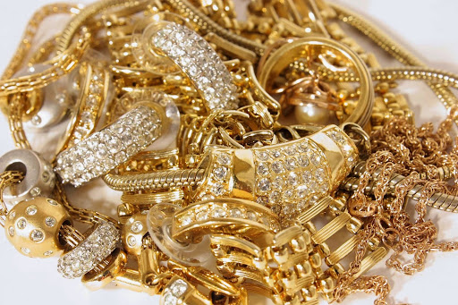 Loan Agency «RJ Jewelry & Loan Co», reviews and photos, 17W623 E Roosevelt Rd, Oakbrook Terrace, IL 60181, USA