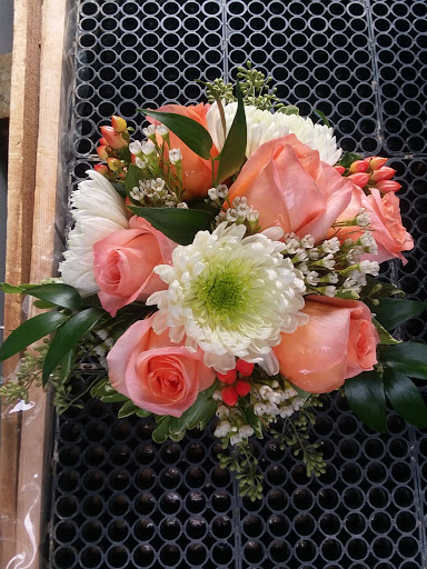 Florist «An Empty Vase», reviews and photos, 121 Lohmann St, Boerne, TX 78006, USA