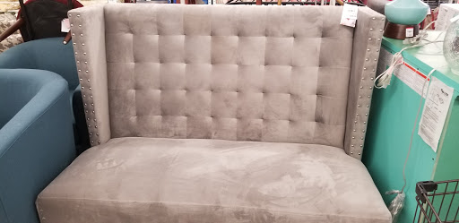 Home Goods Store «Tuesday Morning», reviews and photos, 2674 Bienville Blvd, Ocean Springs, MS 39564, USA