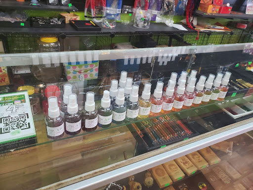 Tobacco Shop «Hypnotized Smoke Shop», reviews and photos, 2967 Patterson Rd, Florissant, MO 63031, USA