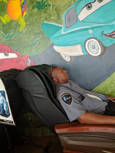 Car Wash «Walnut-Hill Hand Car Wash», reviews and photos, 1465 E Walnut St, Pasadena, CA 91106, USA