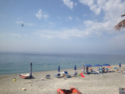 Photo de Spiaggia Fornace - endroit populaire parmi les connaisseurs de la détente