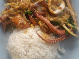 ร้านสามหนุ่ม
