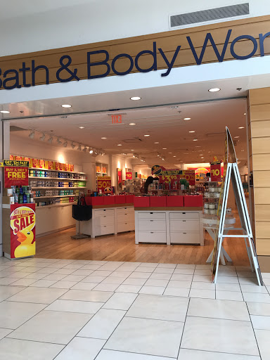 Shopping Mall «Cary Towne Center», reviews and photos, 1105 Walnut St, Cary, NC 27511, USA