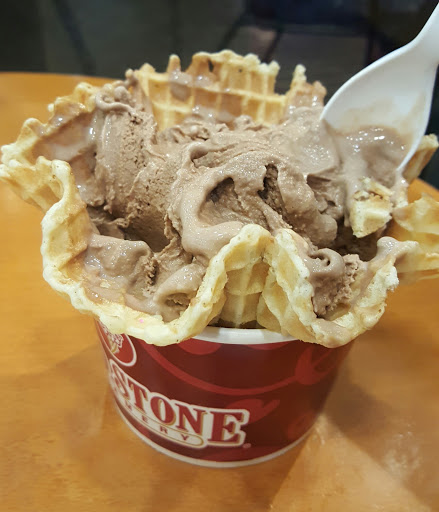 Ice Cream Shop «Cold Stone Creamery», reviews and photos, 2000 E Rio Salado Pkwy #1211, Tempe, AZ 85281, USA