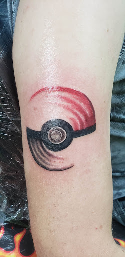 Tattoo Shop «Tattoo Tech», reviews and photos, 5350 N Springboro Pike, Moraine, OH 45439, USA