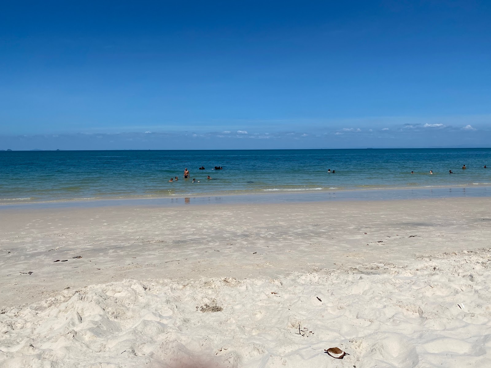 Foto van Sandy Skulls Beach met turquoise puur water oppervlakte