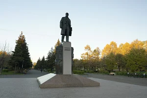 Памятник П. Ф. Дерунову image