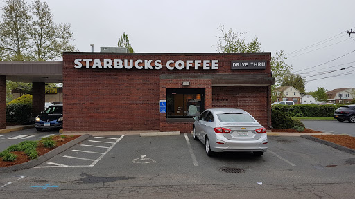 Starbucks, 185 Spencer St, Manchester, CT 06040, USA, 
