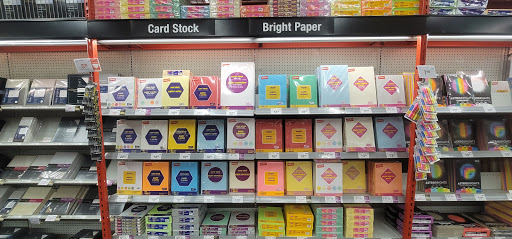 Office Supply Store «Staples», reviews and photos, 209-34 Northern Blvd, Bayside, NY 11361, USA