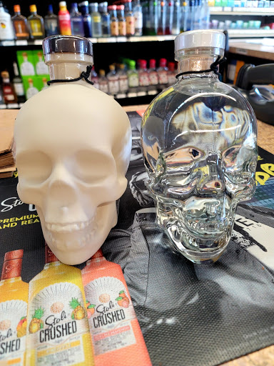 Liquor Store «535 Liquor», reviews and photos, 3260 Vineland Rd, Kissimmee, FL 34746, USA