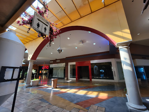 Shopping Mall «Foothills Mall», reviews and photos, 7401 N la Cholla Blvd, Tucson, AZ 85741, USA