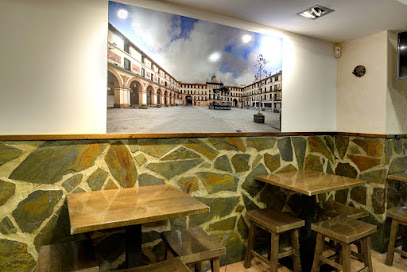Bar Casa Alberto De Tapa En Tapa - C. Muro, 27, 31500 Tudela, Navarra, Spain