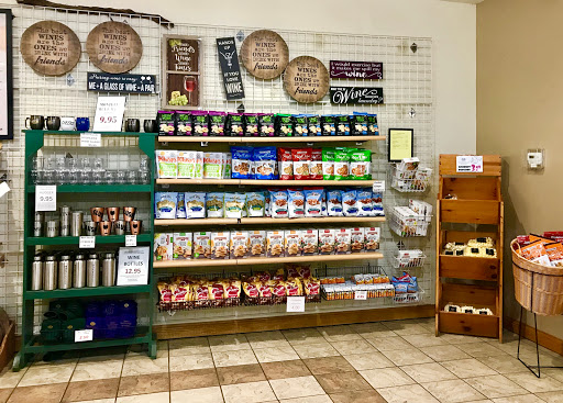 Winery «Montelle Winery», reviews and photos, 201 Montelle Dr, Augusta, MO 63332, USA