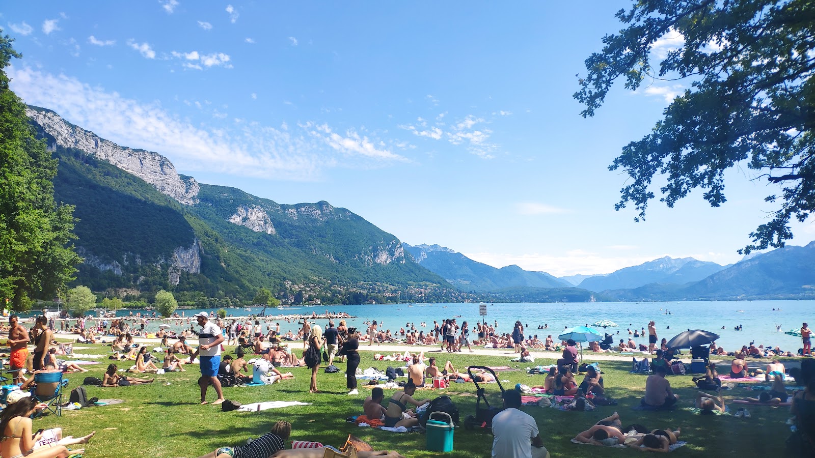 Plage d'Albigny的照片 - 受到放松专家欢迎的热门地点