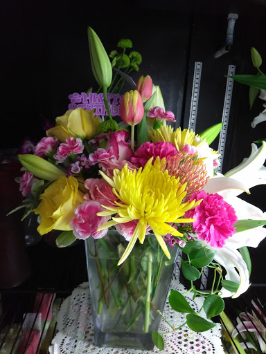 Florist «A Royal Bloom Flowers & Gifts», reviews and photos, 7252 W Oakland Park Blvd, Lauderhill, FL 33313, USA
