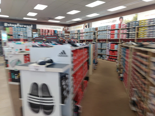 Shoe Store «Famous Footwear», reviews and photos, 519 SW Pine Island Rd, Cape Coral, FL 33991, USA