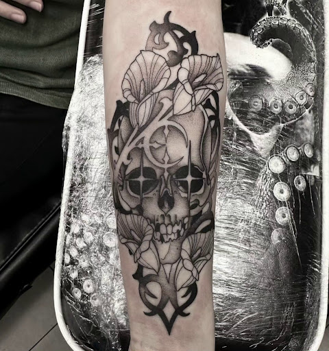 Explore space filler tattoo ideas, creative tattoo ideas in Patchogue, available at East End Tattoo of Patchogue