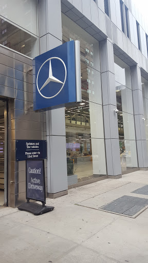 Mercedes Benz Dealer «Mercedes-Benz Manhattan», reviews and photos, 770 11th Ave, New York, NY 10019, USA