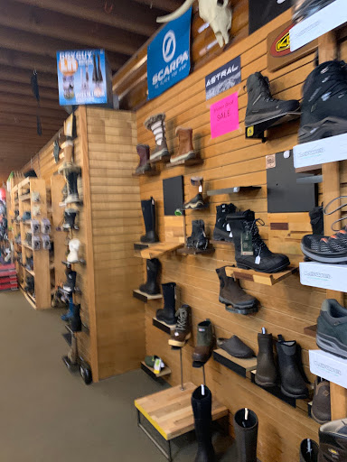 Sporting Goods Store «Backpackers Shop Of Ohio Canoe Adventures», reviews and photos, 5128 Colorado Ave, Village of Sheffield, OH 44054, USA