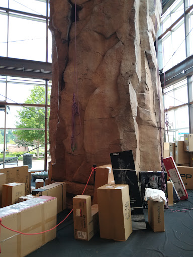 Camping Store «REI», reviews and photos, 412 S 27th St, Pittsburgh, PA 15203, USA