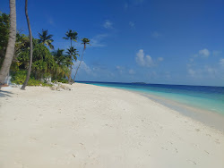 Hirundhoo Island Beach'in fotoğrafı ve yerleşim