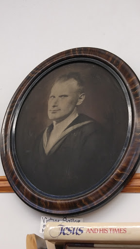 Antique Store «7th Avenue Antique Mall», reviews and photos, 2563 7th Ave E, North St Paul, MN 55109, USA