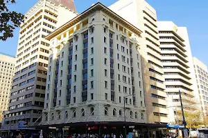 Quality Apartments Adelaide Central image