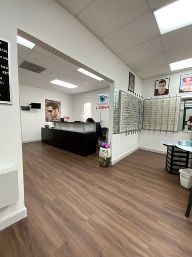 Optician «Su Optica Latina», reviews and photos, 2026 Wirt Rd #102, Houston, TX 77055, USA