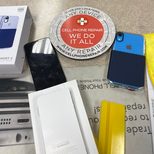 Electronics Repair Shop «Phone Fixers», reviews and photos, 33676 Ford Rd, Westland, MI 48185, USA